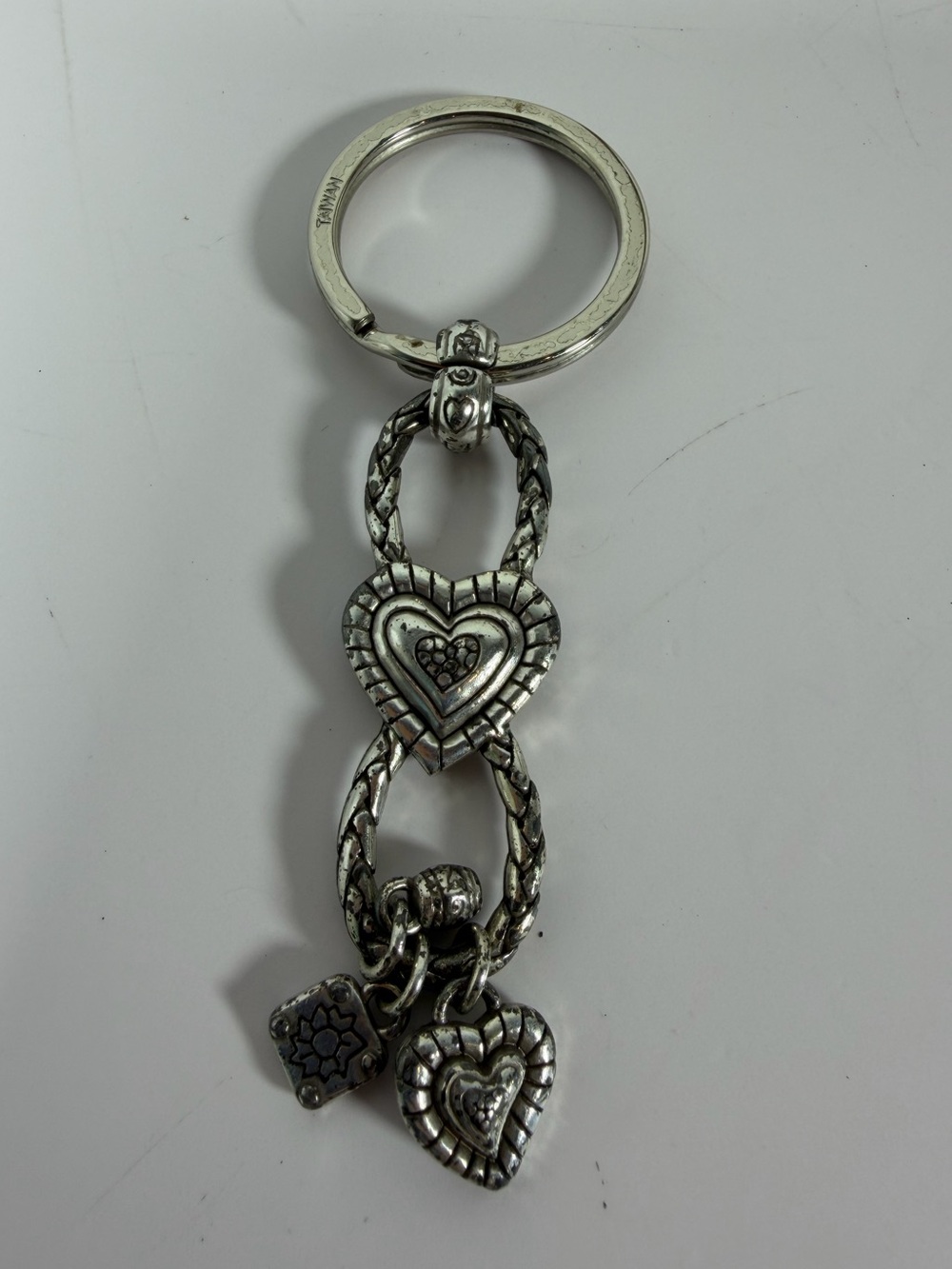 9036: Brighton Silver-Tone Heart Charm Keychain Key Ring